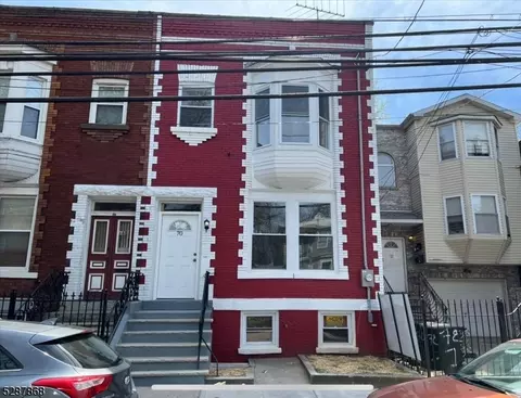 70 9th Ave, Newark, NJ 07107