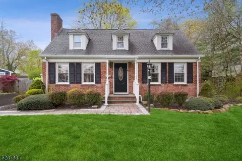 24 River Bend Rd, Berkeley Heights, NJ 07922