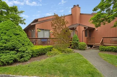 250 Ridgedale Ave #D1, Florham Park, NJ 07932