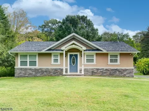 23 Flanders Netcong Rd, Mount Olive, NJ 07836