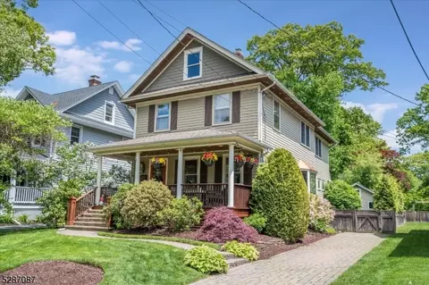 18 Iona Pl, Glen Rock, NJ 07452