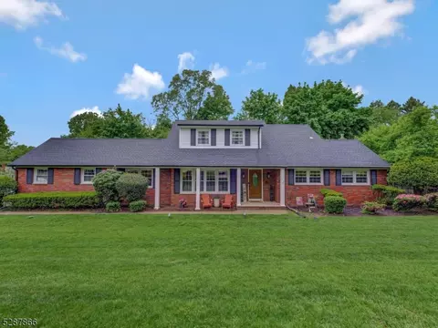 41 Hardwick Ln, Wayne, NJ 07470 photo 1