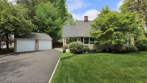 2309 Belvedere Dr, Scotch Plains, NJ 07076