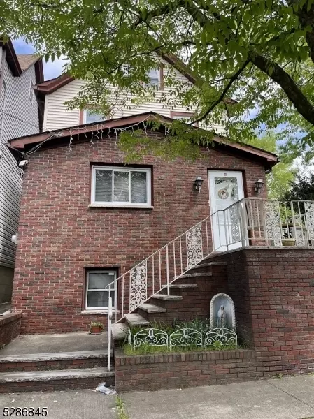 30 Orange Ave, Clifton, NJ 07013
