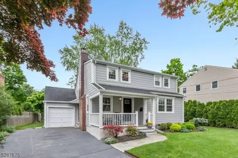 26 Hoyt St, Madison, NJ 07940