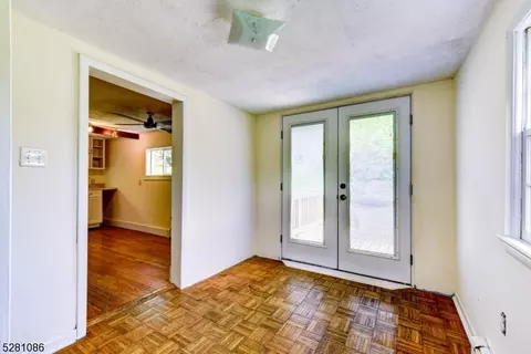 74 Moore Rd, Wantage, NJ 07461 photo 9