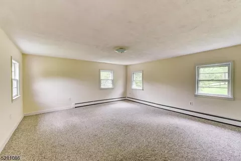 74 Moore Rd, Wantage, NJ 07461 photo 12