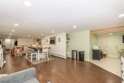 74 Pancake Hollow Dr, Wayne, NJ 07470 photo 27