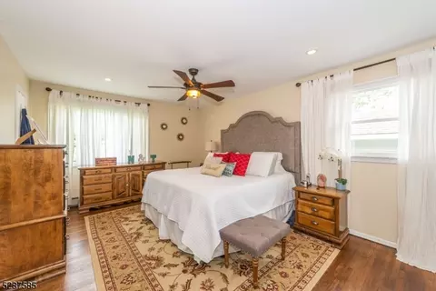74 Pancake Hollow Dr, Wayne, NJ 07470 photo 14