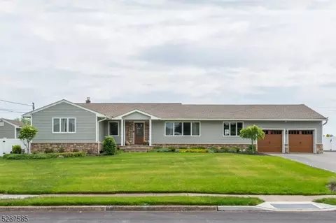 74 Pancake Hollow Dr, Wayne, NJ 07470