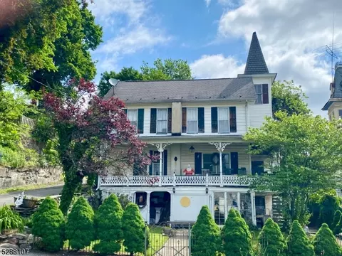 18 Bridge St, Blairstown, NJ 07825