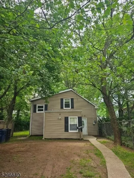 708 E 7th St, Plainfield, NJ 07062