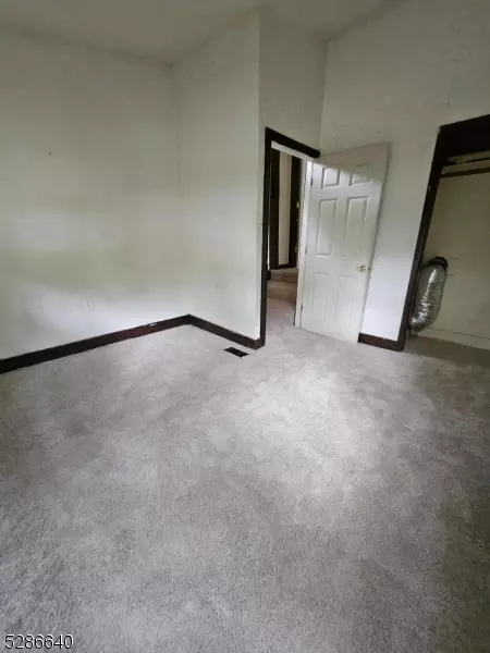 708 E 7th St, Plainfield, NJ 07062 photo 9