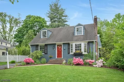29 Carmine St, Chatham, NJ 07928