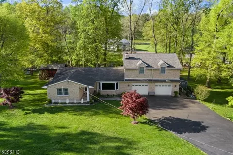 2 Northridge Rd, Flemington, NJ 08822