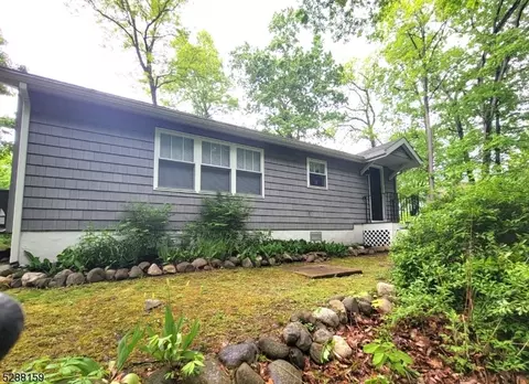 22 Passaic Ave, Wantage, NJ 07461