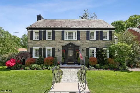 41 Crestwood Dr, Maplewood, NJ 07040