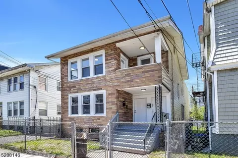 27 Grand Ave, East Orange, NJ 07018