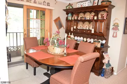 6 Foxhall # A, Middlesex, NJ 08846 photo 4