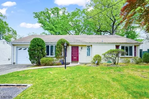 54 Melrose Dr, Livingston, NJ 07039