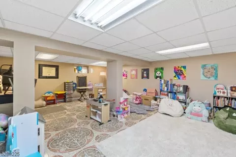 22 Cherry Pl, Nutley, NJ 07110 photo 32