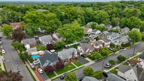 22 Cherry Pl, Nutley, NJ 07110 photo 6