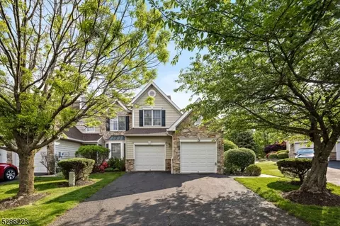 202 Patriot Hill Dr, Basking Ridge, NJ 07920