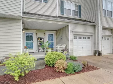 66 Hancock Dr #66, Morristown, NJ 07960