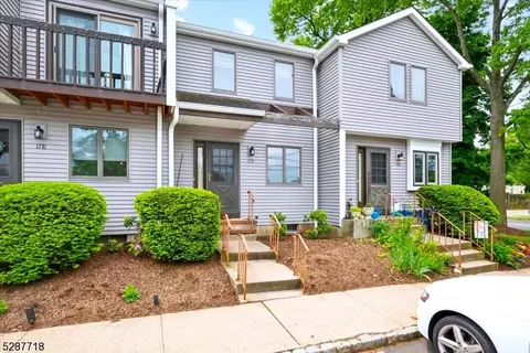 17 Loeser Ave # -F, Somerville, NJ 08876