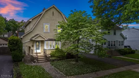 2072 Nicholl Ave, Scotch Plains, NJ 07076