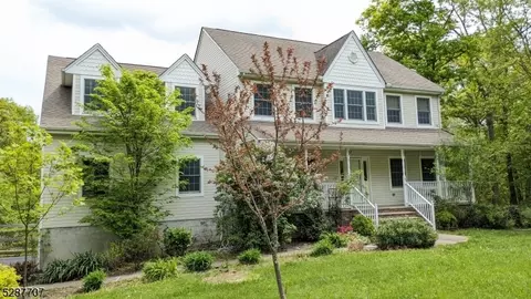 24 Doe Run, Hardyston, NJ 07460