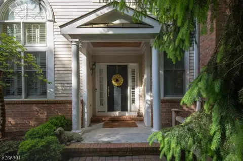 9 Hurlingham Club Rd, Far Hills, NJ 07931