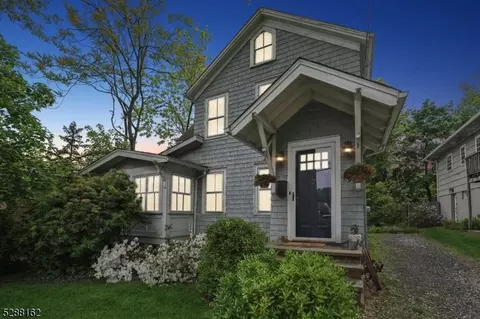 52 Pine St, Millburn, NJ 07041 photo 3