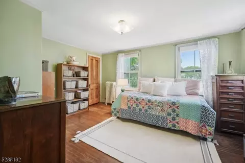 52 Pine St, Millburn, NJ 07041 photo 14