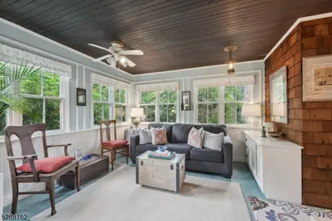 52 Pine St, Millburn, NJ 07041 photo 8