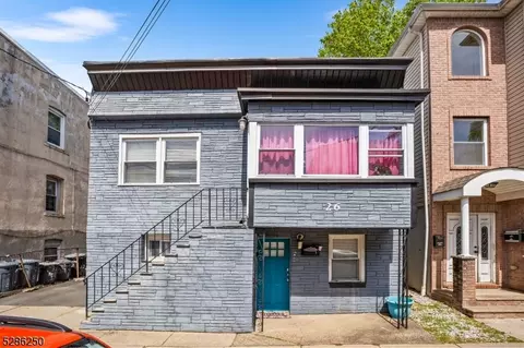 26 Edison St, Bloomfield, NJ 07003