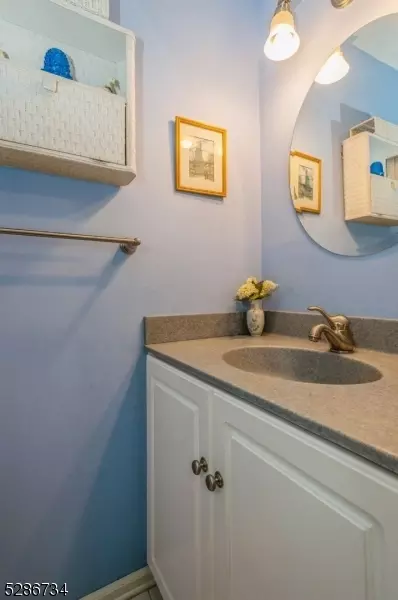 40 Scott Ave, Edison, NJ 08837 photo 7