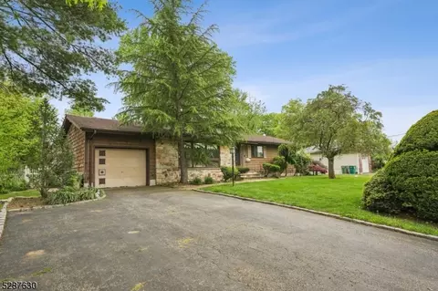 235 W Shirley Ave, Edison, NJ 08820