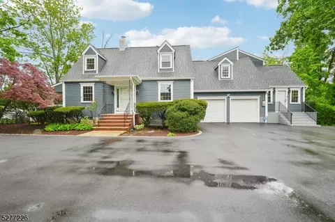 17 Parsippany Rd, Whippany, NJ 07981