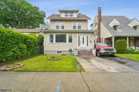 121 Ampere Pkwy, East Orange, NJ 07017