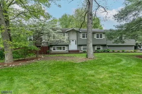 37 Milton Rd, Jefferson, NJ 07438