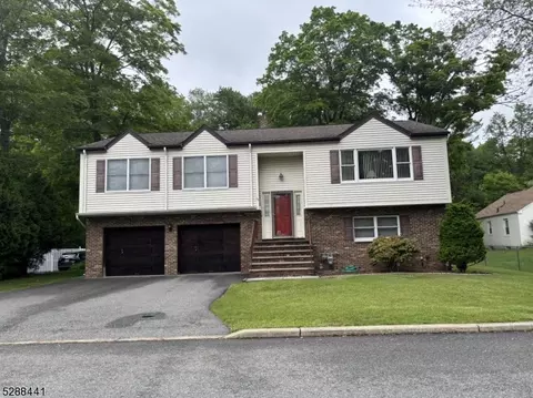 13 James Ave, Bloomingdale, NJ 07403