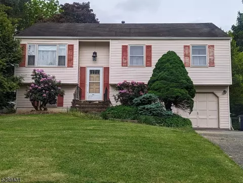 112 Roberts Pl, Greenwich Twp, NJ 08886