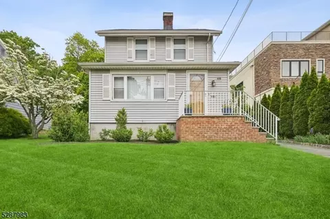 68 N Livingston Ave, Livingston, NJ 07039