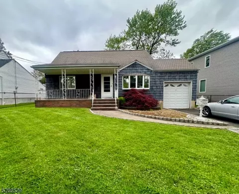 435 Inwood Rd, Linden, NJ 07036