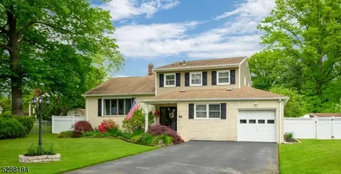 85 White Pl, Clark, NJ 07066
