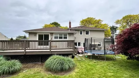 30 Burke Rd, Wayne, NJ 07470 photo 8