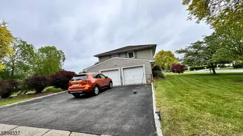 30 Burke Rd, Wayne, NJ 07470 photo 16