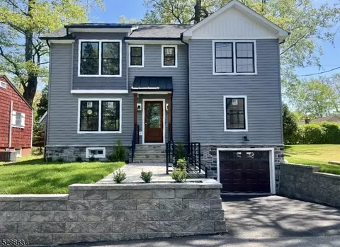 14 Ridgewood Pkwy, Denville, NJ 07834