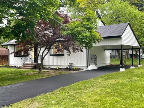 3 Kenneth Ct, Lincoln Park, NJ 07035